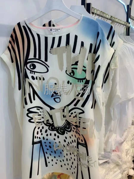 女装拉夏贝尔连衣裙-第1张图片