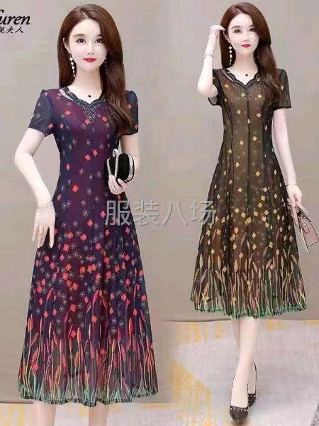 400件女装/连衣裙/衬衫/T恤外发-第1张图片