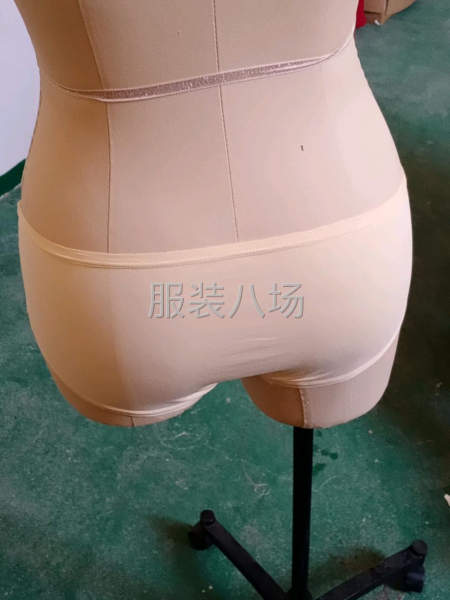 3500件女装外发-第1张图片