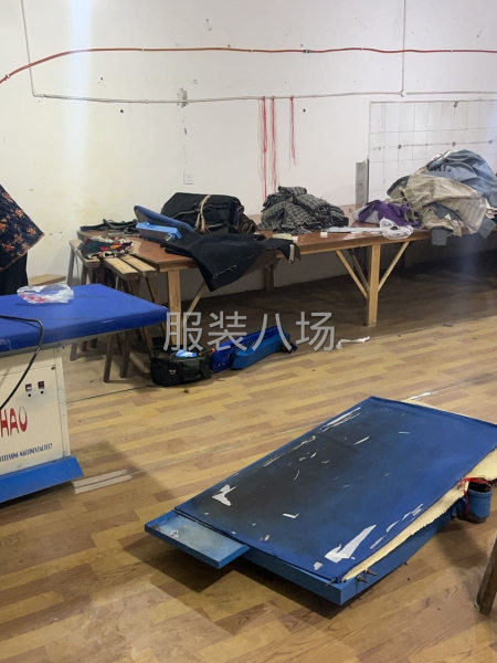 名族服装藏装-第5张图片