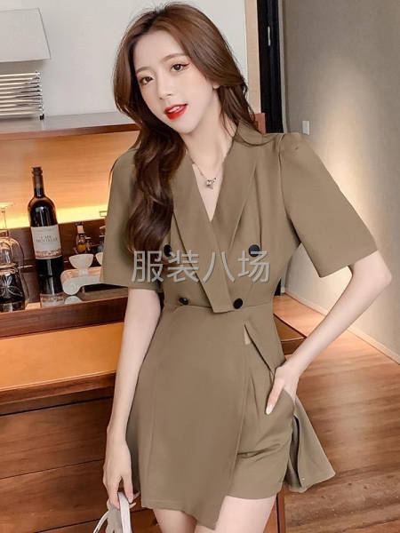 1千件女装/西服西裤/夹克风衣/呢子大衣/棉衣/运动服外发-第3张图片