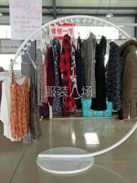 本公司長期承接服裝，假發，假睫毛等以及各種手工訂單-第2張圖片