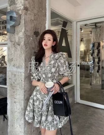 100件女装/连衣裙/西服西裤外发-第1张图片