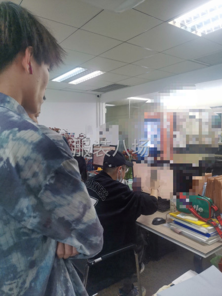 服装外包放心交给我们-第2张图片