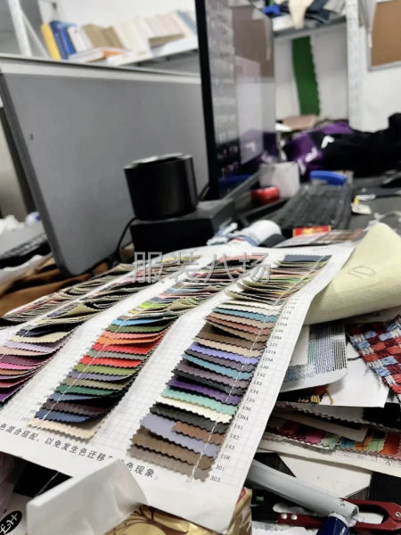 广州一家大型的服装设计公司日常-第2张图片