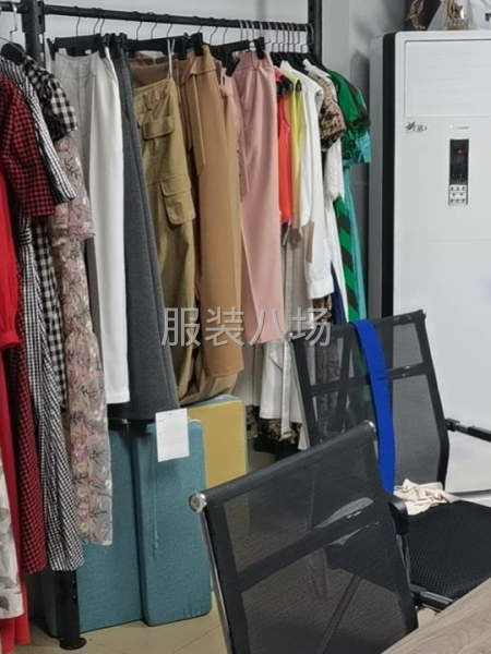 150件女装/连衣裙/西服西裤外发-第2张图片