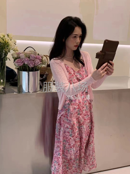 批发连衣裙300件-第8张图片