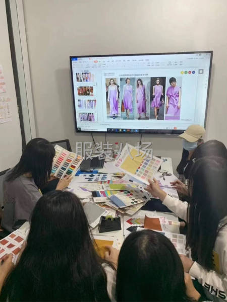关于我的大型神仙服装设计公司-第2张图片