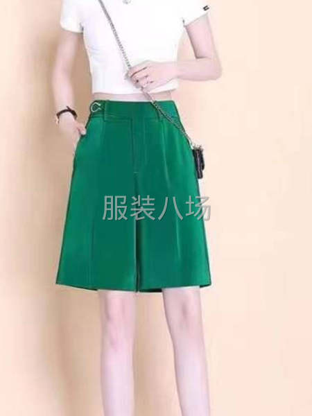 小型服装加工厂找货源-第1张图片