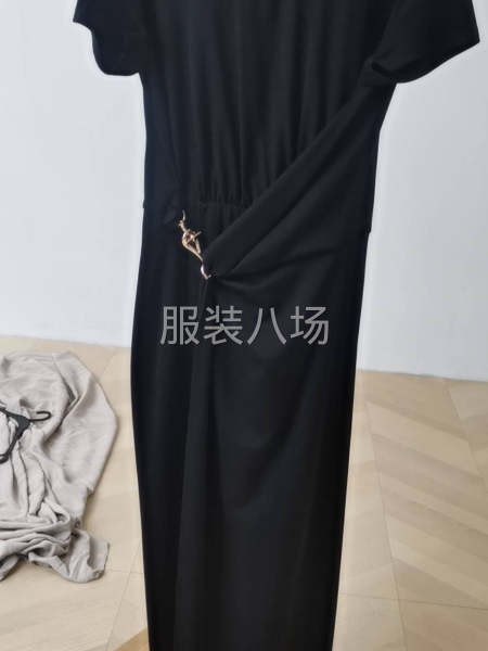 200件女装/连衣裙外发-第1张图片