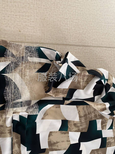 8千件套装外发-第4张图片