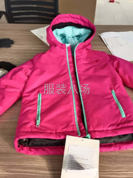 專業(yè)做棉衣，羽絨服，滑雪服，沖鋒衣-第4張圖片