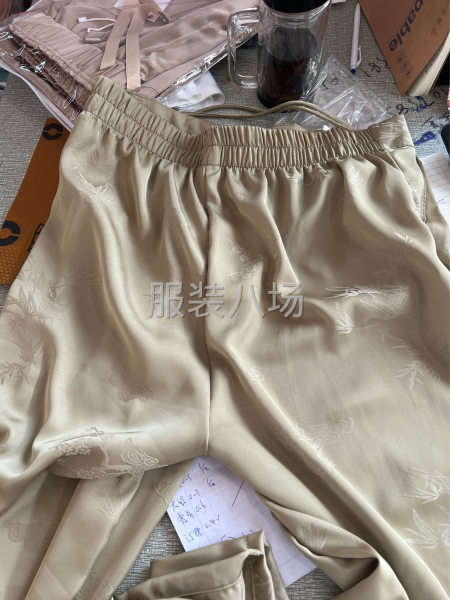 2000件女装/裤子外发-第2张图片