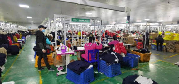 undefined - 车工480人，12条吊挂流水线，擅长各种休闲裤，工装，休闲套 - 图1