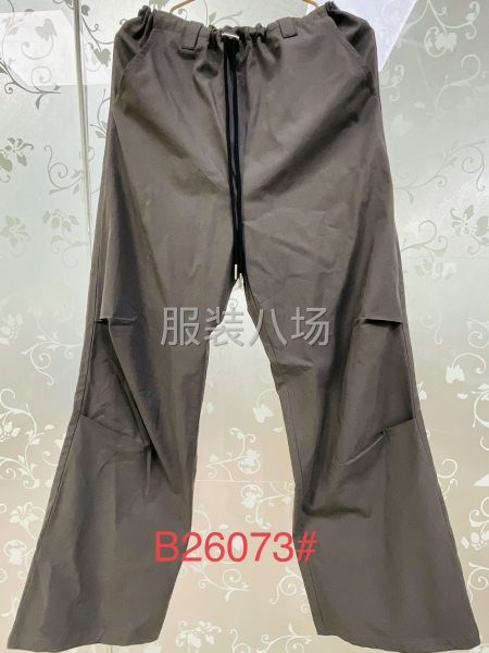 800件连衣裙/衬衫/毛衫/T恤/棉麻/休闲裤/裤子/工作-第1张图片