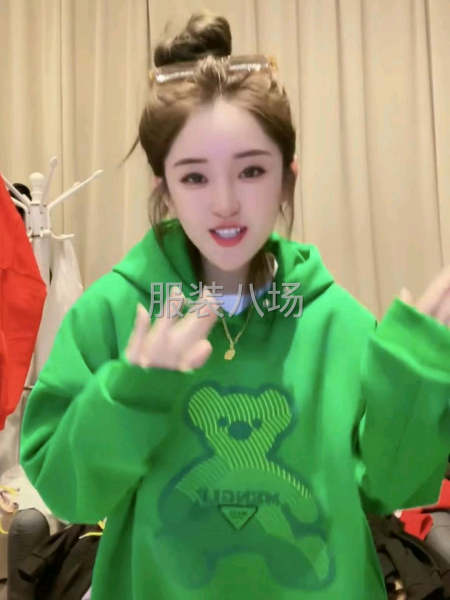 全类型衣服。啥都有-第6张图片