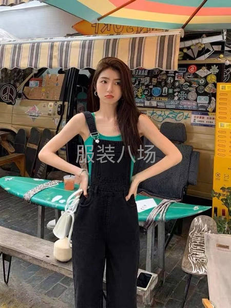 批发牛仔背带裤2500件-第1张图片