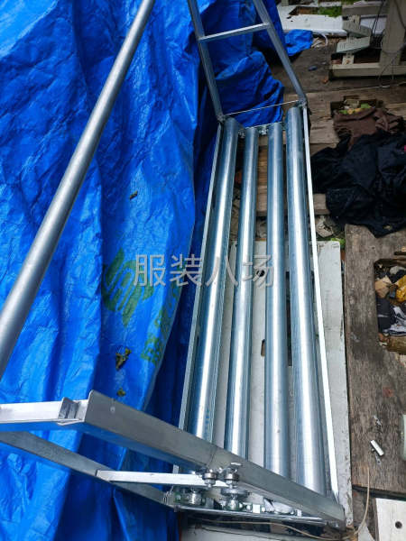 就用了几次的拉布架滚轴两头带轴承座的那种-第1张图片