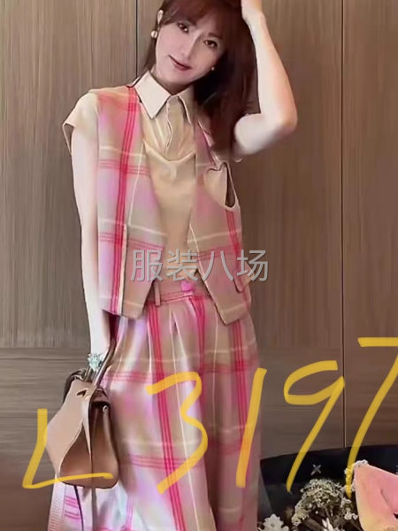 150件女裝/連衣裙/襯衫/西服西褲/旗袍/休閑褲外發(fā)-第2張圖片