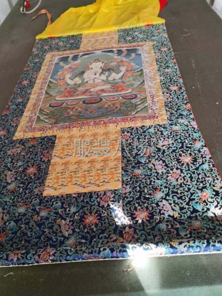 有责任心的缝纫工和一名有熨烫基础的女工-第2张图片