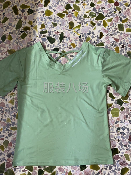 3000件女装外发-第1张图片