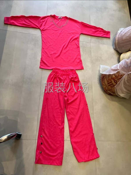 3万件女装外发-第2张图片