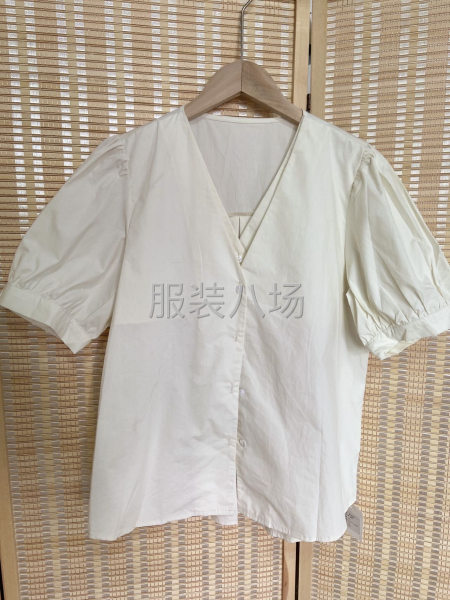 实体店衣服便宜清-第6张图片