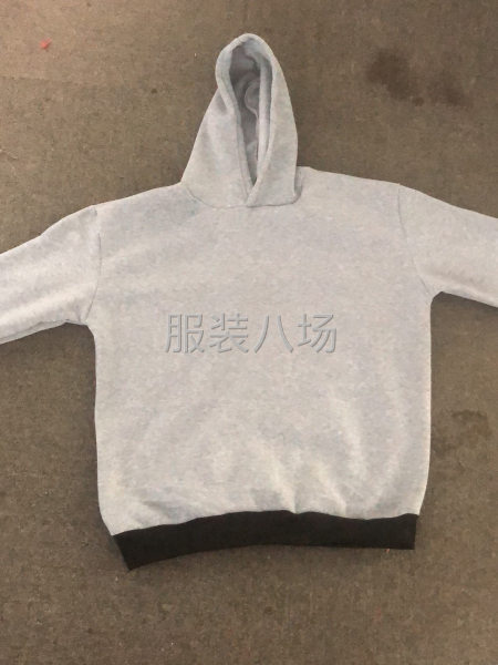 招做套头卫衣，圆领卫衣锁边3人，平车1人-第1张图片