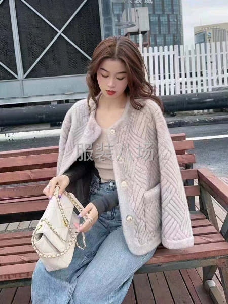 颗粒绒，皮毛一体加工-第2张图片