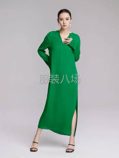 承接女装加工-第7张图片