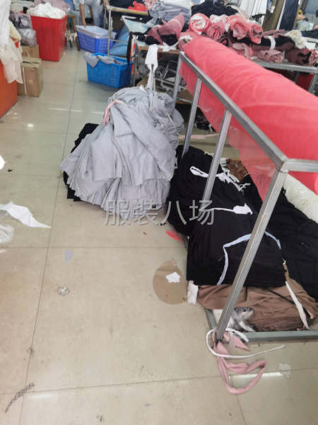 150件连衣裙/女装外发-第1张图片
