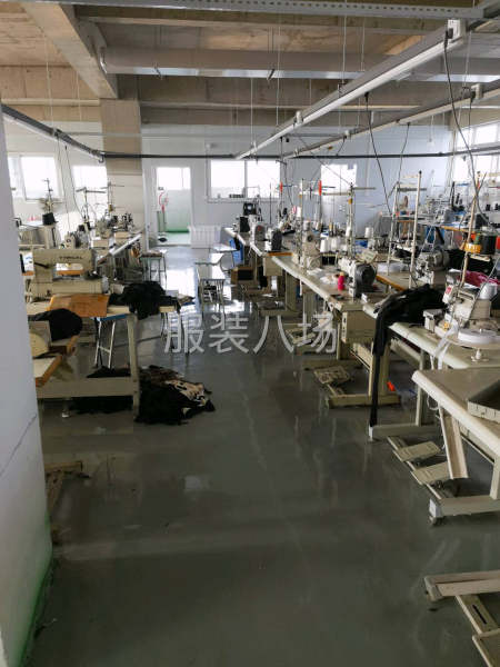 專業(yè)化纖女褲工廠流水線從裁到包長期接單-第7張圖片