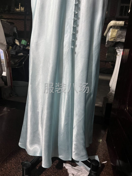 精品车工师傅(女）-第1张图片