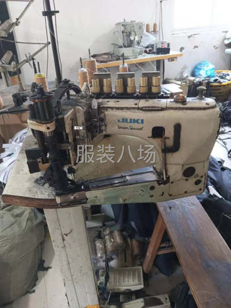 牛仔裤，上衣，专业埋夹加工-第1张图片