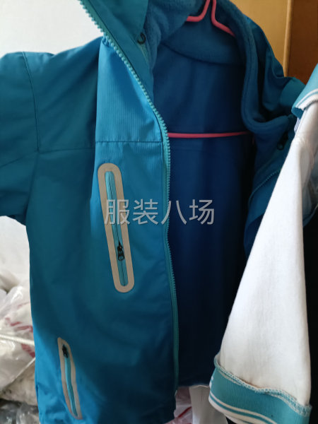 主要针织校服T恤，冲锋衣，棉服，摇粒绒，-第3张图片