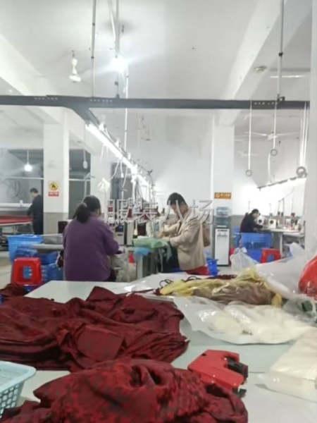 工厂找客户！承接各种梭织服装！-第2张图片