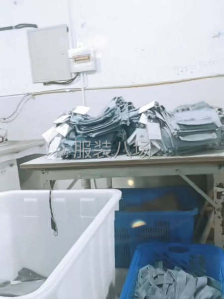 工厂找客户！承接各种梭织服装！-第1张图片