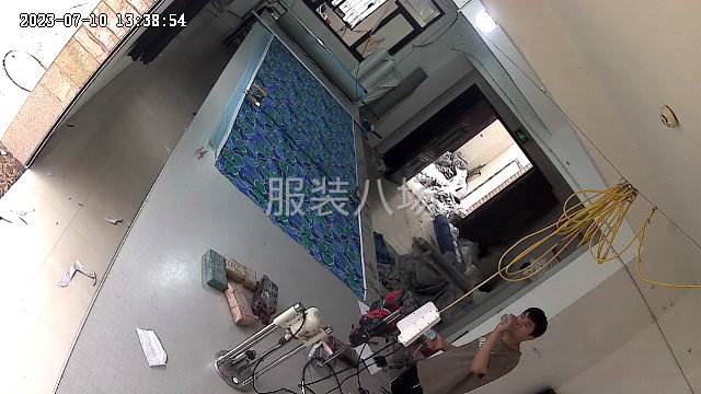 长期包月，包吃包住。准时发工资-第1张图片