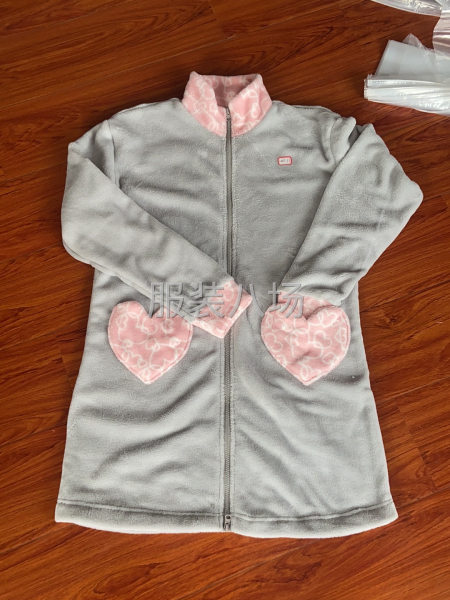 10万件家居服外发-第1张图片