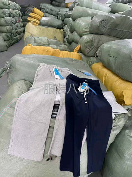 大量现货批发卫衣/绒衫10万件，支持定制-第7张图片