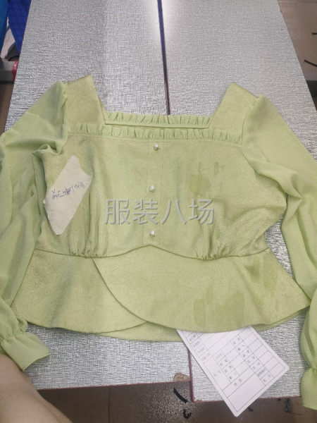 做整件有人打边，款式简单，面料好做。货源充足-第1张图片