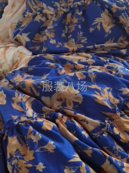 连衣裙为主-第1张图片