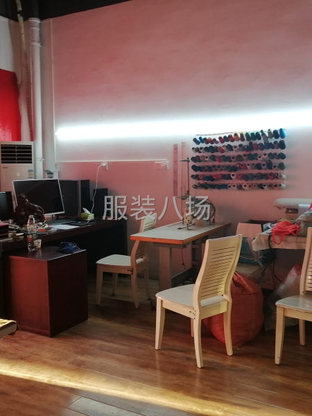 準(zhǔn)時上下班，做事認(rèn)真仔細(xì)，任勞任怨，積極做出好品質(zhì)的成品衣服-第1張圖片