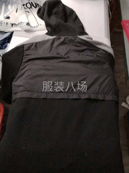 500件瑶粒拉链单衣外发-第2张图片