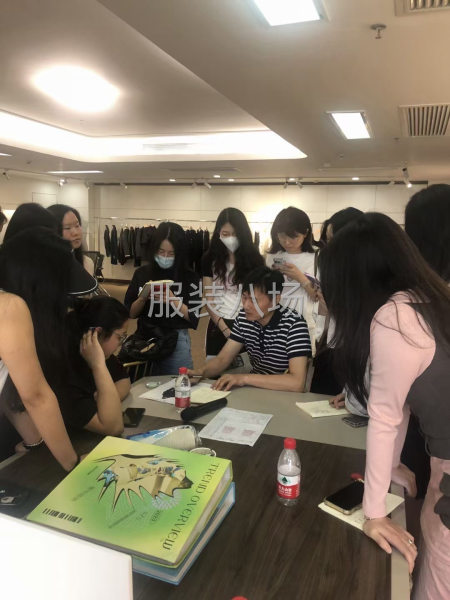 广州一家靠谱的服装设计公司-第1张图片