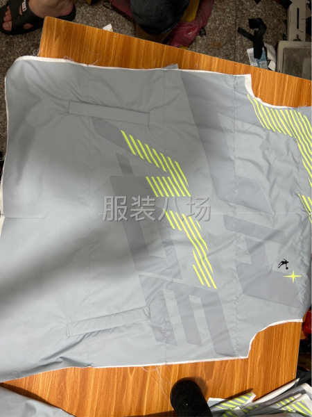 激光开袋。成品袋，半成品。各种复杂口袋均可。-第4张图片