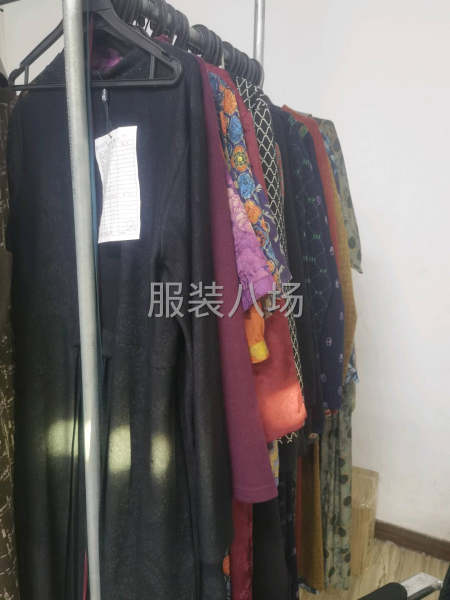 有小单外发100-300连衣裙-第1张图片