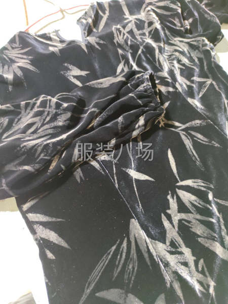 招整件车丝绒为主-第3张图片