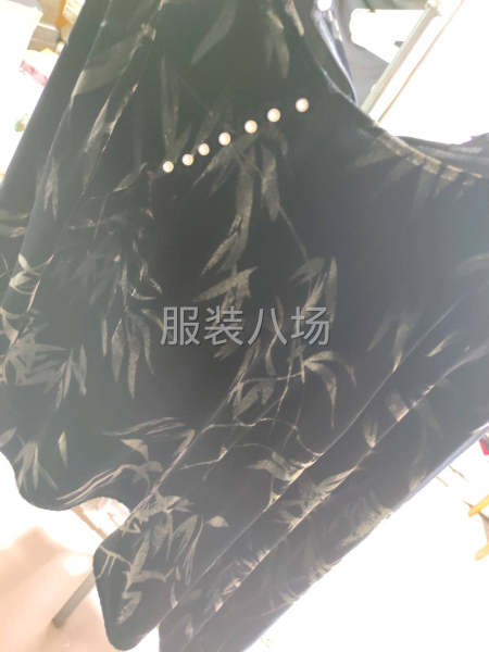 招整件车丝绒为主-第2张图片