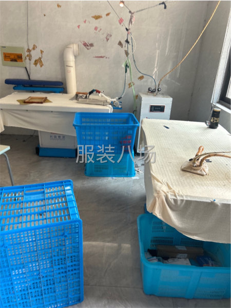 裁剪生产包装都有承接各类中高档女装、-第1张图片